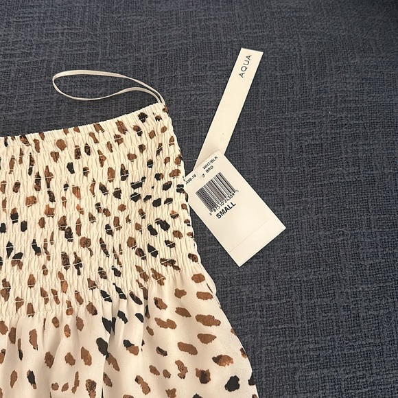 NWT AQUA for Bloomingdales skirt - spotted print - Picture 2 of 5